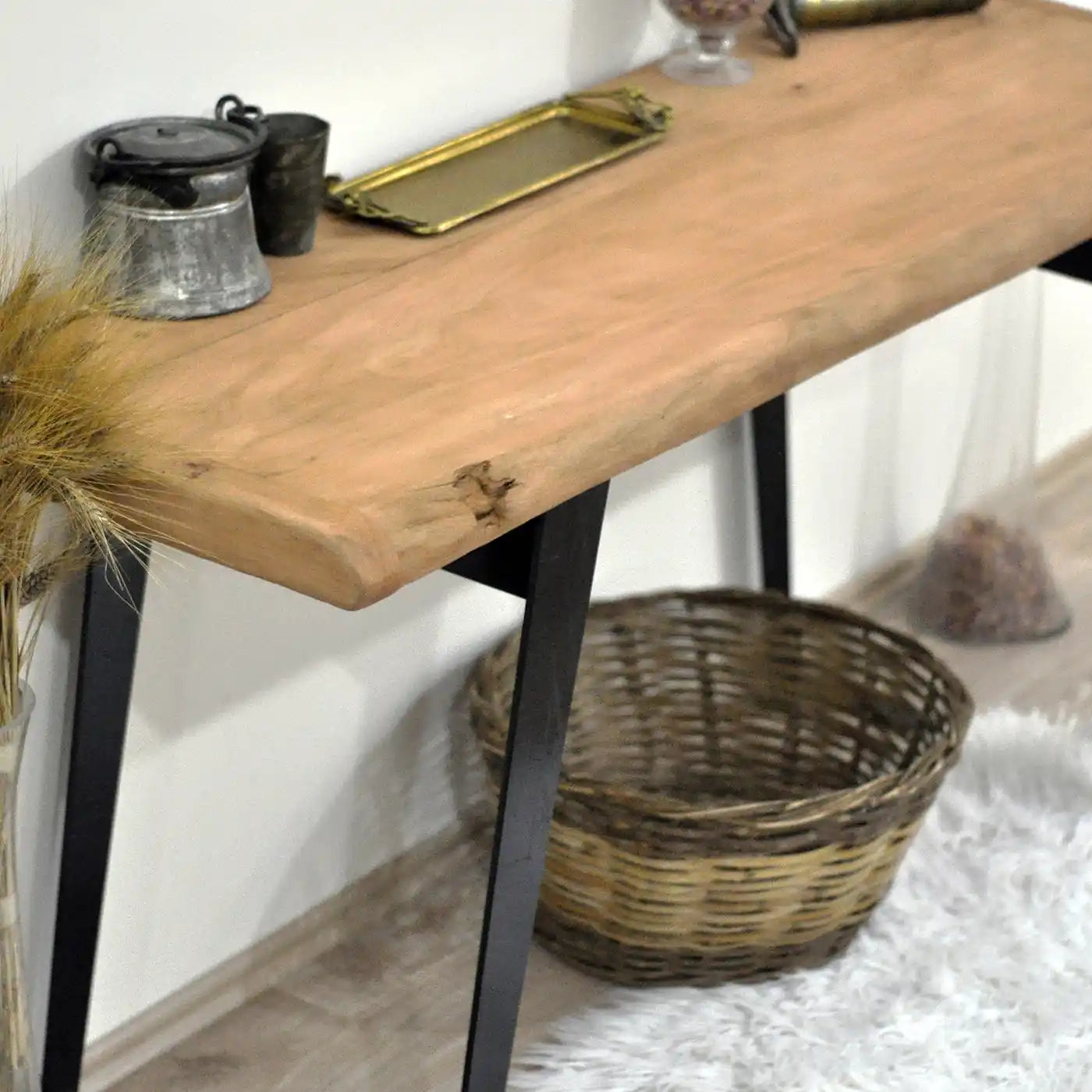 Rustic Entryway Wooden Console Table with iron leg