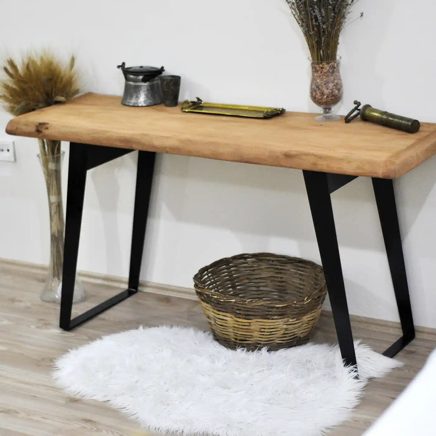 Rustic Entryway Wooden Console Table with iron leg